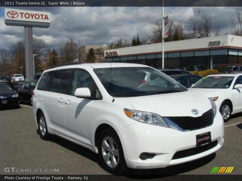 Super White / Bisque 2011 Toyota Sienna LE