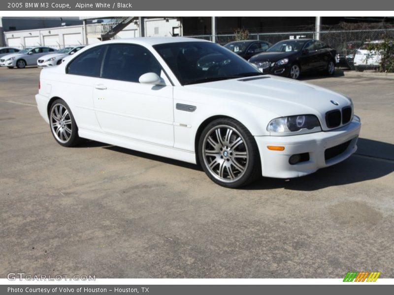 Front 3/4 View of 2005 M3 Coupe