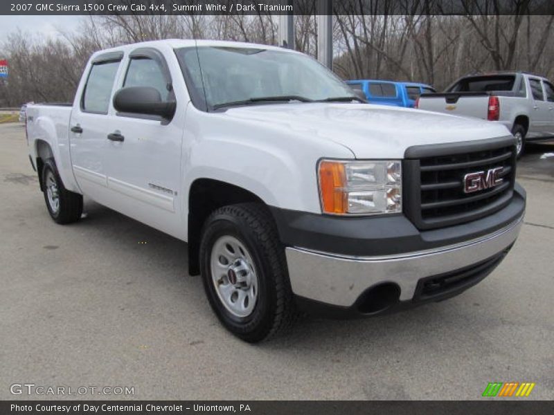 Front 3/4 View of 2007 Sierra 1500 Crew Cab 4x4