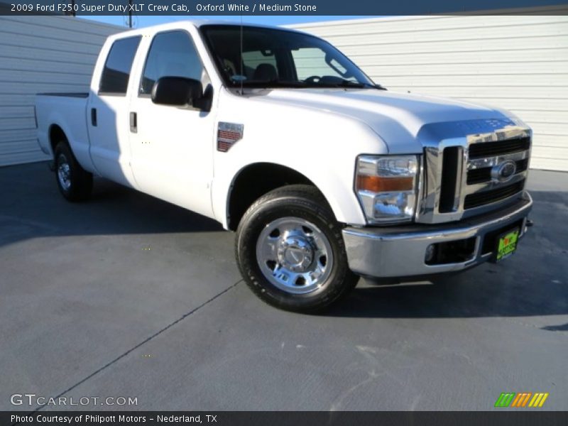 Oxford White / Medium Stone 2009 Ford F250 Super Duty XLT Crew Cab
