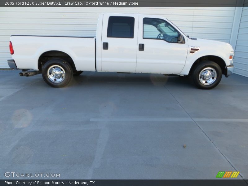 Oxford White / Medium Stone 2009 Ford F250 Super Duty XLT Crew Cab