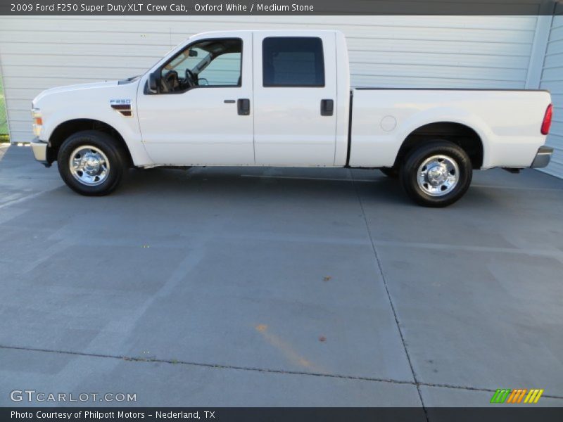 Oxford White / Medium Stone 2009 Ford F250 Super Duty XLT Crew Cab