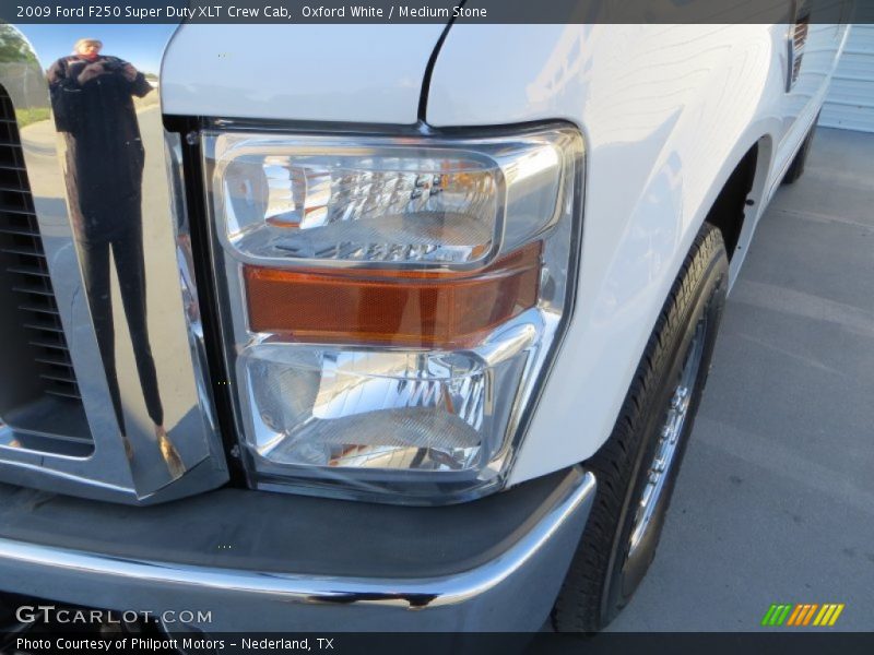 Oxford White / Medium Stone 2009 Ford F250 Super Duty XLT Crew Cab