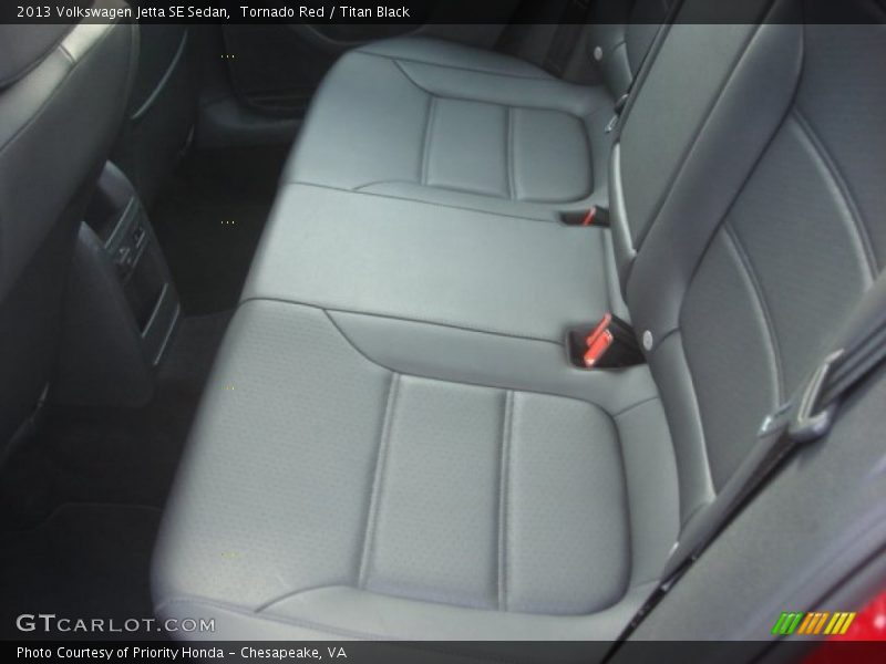 Tornado Red / Titan Black 2013 Volkswagen Jetta SE Sedan