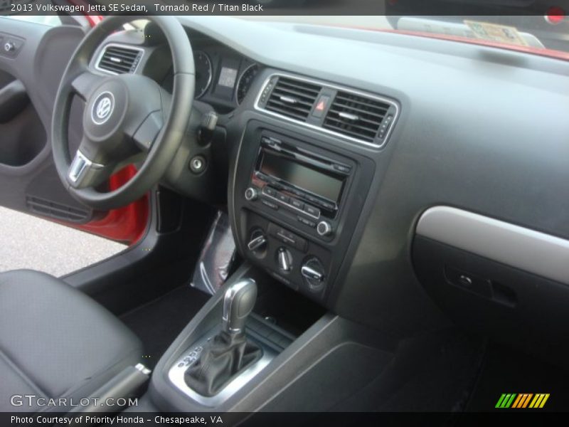 Dashboard of 2013 Jetta SE Sedan