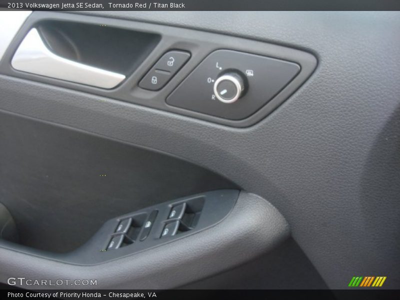 Tornado Red / Titan Black 2013 Volkswagen Jetta SE Sedan
