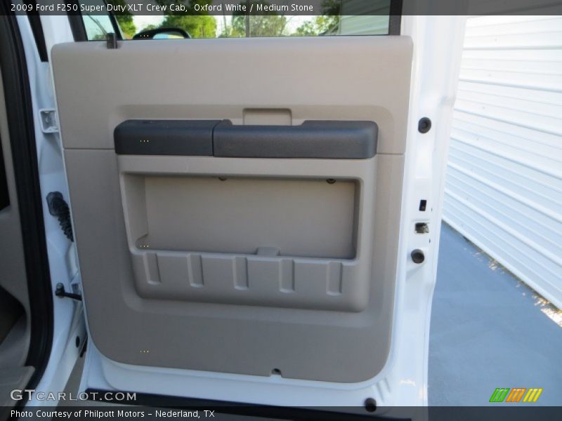 Oxford White / Medium Stone 2009 Ford F250 Super Duty XLT Crew Cab