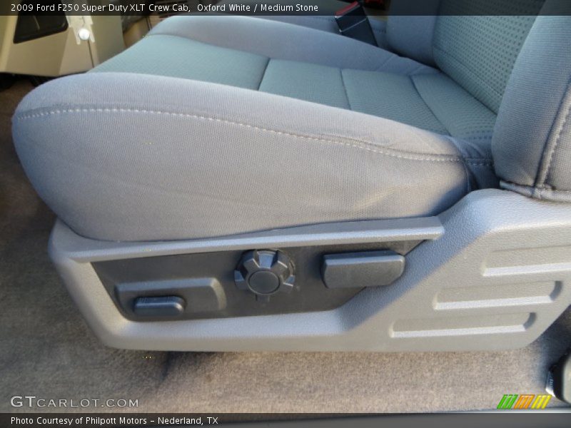 Oxford White / Medium Stone 2009 Ford F250 Super Duty XLT Crew Cab