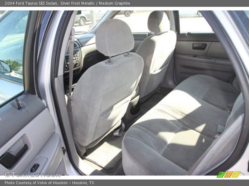 Silver Frost Metallic / Medium Graphite 2004 Ford Taurus SES Sedan