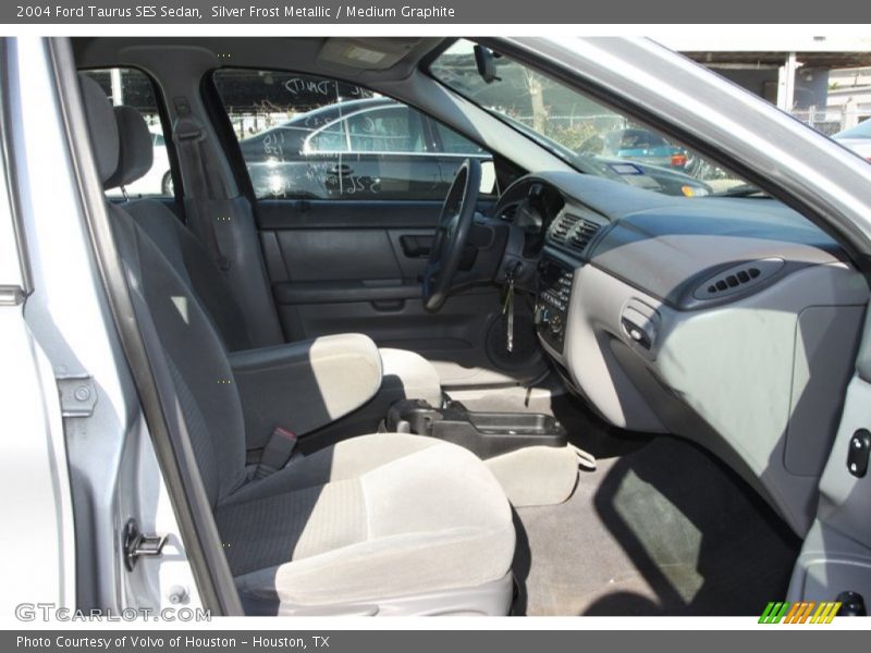 Silver Frost Metallic / Medium Graphite 2004 Ford Taurus SES Sedan