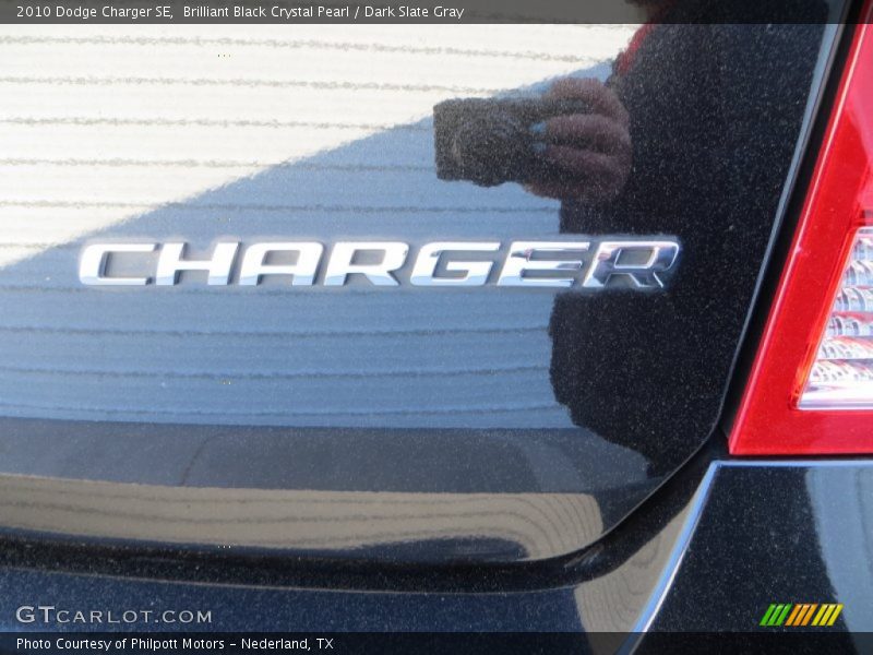 Brilliant Black Crystal Pearl / Dark Slate Gray 2010 Dodge Charger SE
