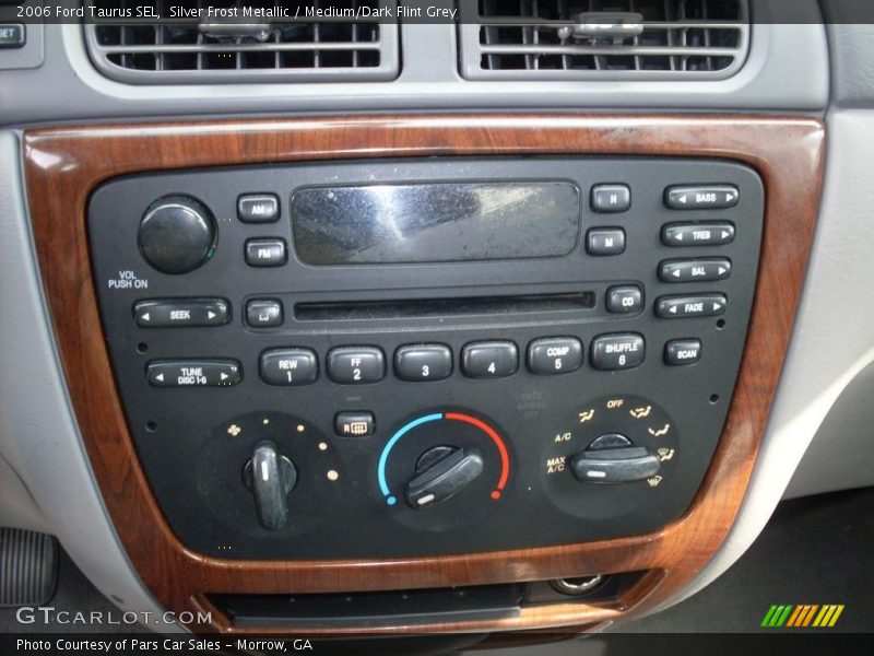 Silver Frost Metallic / Medium/Dark Flint Grey 2006 Ford Taurus SEL
