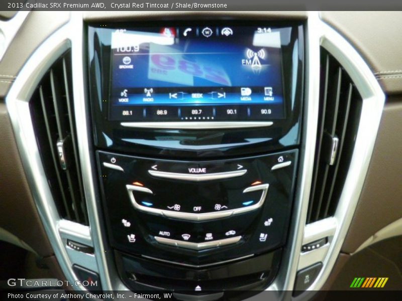 Controls of 2013 SRX Premium AWD