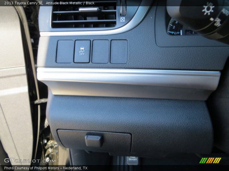 Attitude Black Metallic / Black 2013 Toyota Camry SE