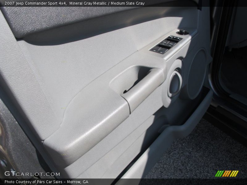 Mineral Gray Metallic / Medium Slate Gray 2007 Jeep Commander Sport 4x4
