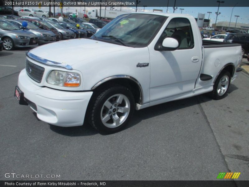 Front 3/4 View of 2001 F150 SVT Lightning