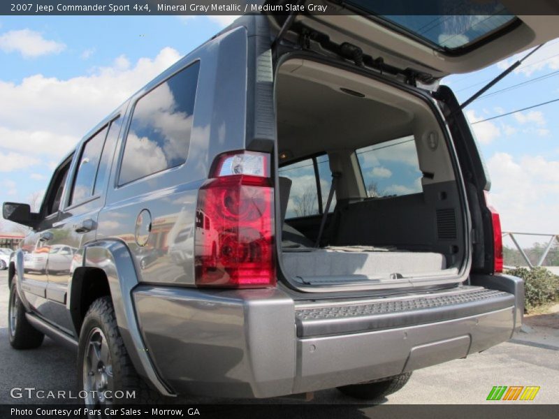 Mineral Gray Metallic / Medium Slate Gray 2007 Jeep Commander Sport 4x4