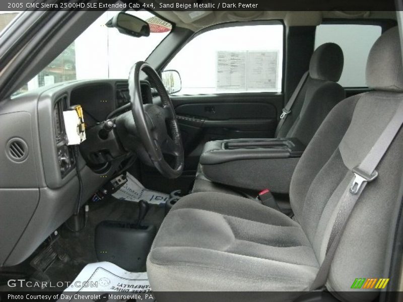Sand Beige Metallic / Dark Pewter 2005 GMC Sierra 2500HD SLE Extended Cab 4x4