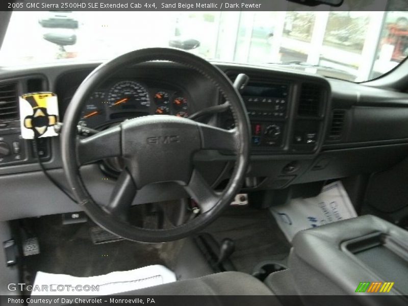 Sand Beige Metallic / Dark Pewter 2005 GMC Sierra 2500HD SLE Extended Cab 4x4
