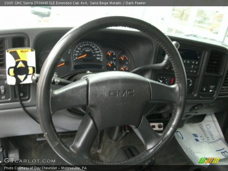 Sand Beige Metallic / Dark Pewter 2005 GMC Sierra 2500HD SLE Extended Cab 4x4