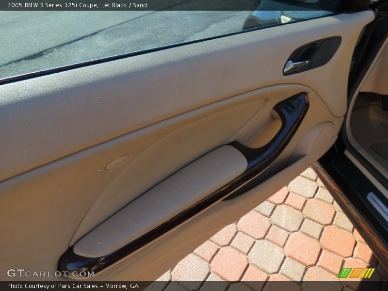 Jet Black / Sand 2005 BMW 3 Series 325i Coupe