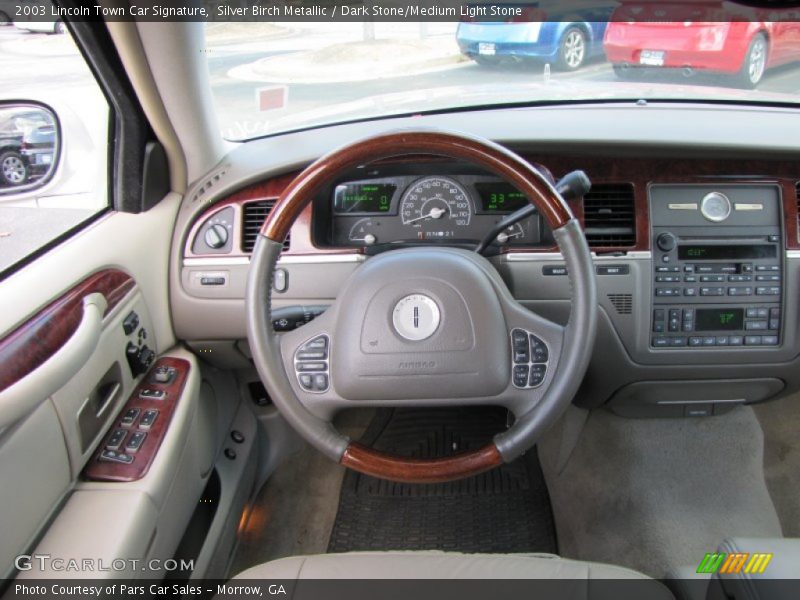  2003 Town Car Signature Steering Wheel