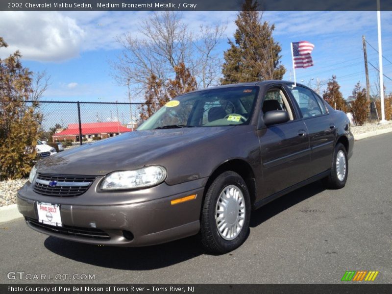 Medium Bronzemist Metallic / Gray 2002 Chevrolet Malibu Sedan