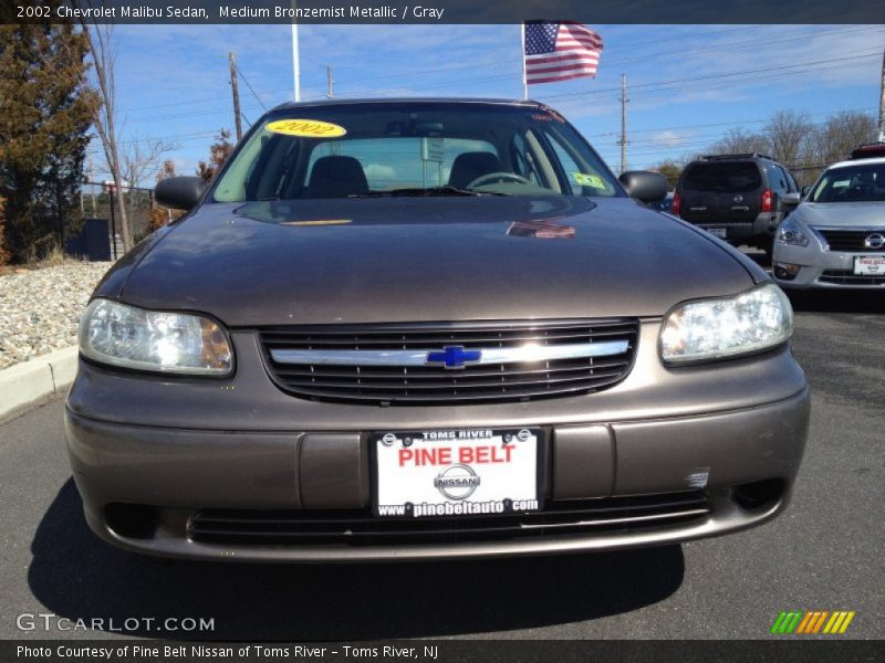 Medium Bronzemist Metallic / Gray 2002 Chevrolet Malibu Sedan