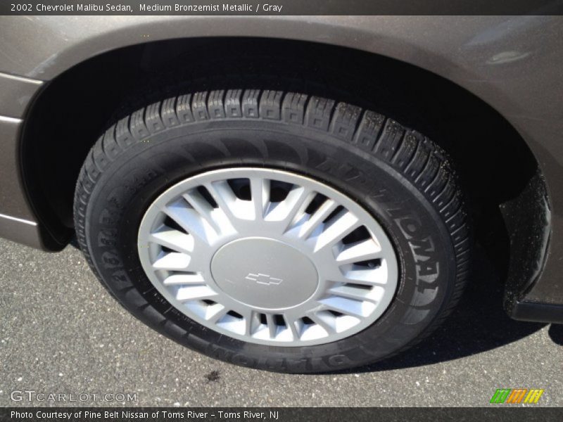 Medium Bronzemist Metallic / Gray 2002 Chevrolet Malibu Sedan