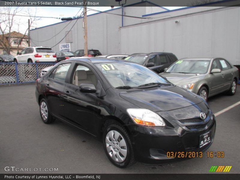 Black Sand Pearl / Bisque 2007 Toyota Yaris S Sedan