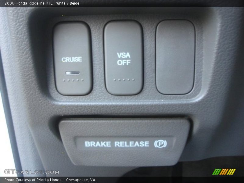 White / Beige 2006 Honda Ridgeline RTL