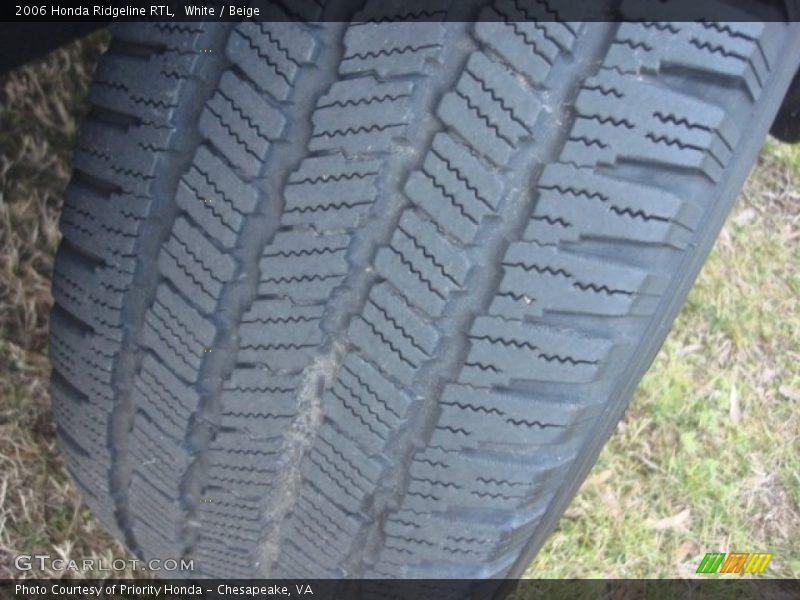 White / Beige 2006 Honda Ridgeline RTL