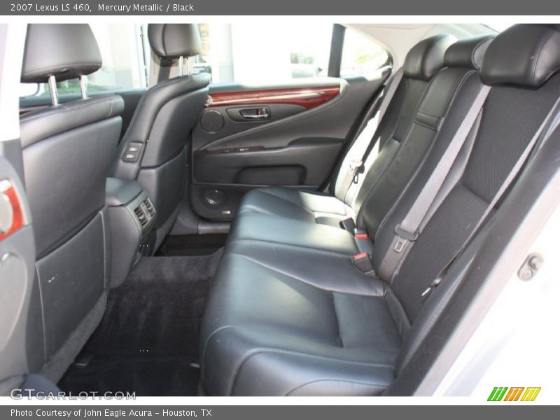 Rear Seat of 2007 LS 460