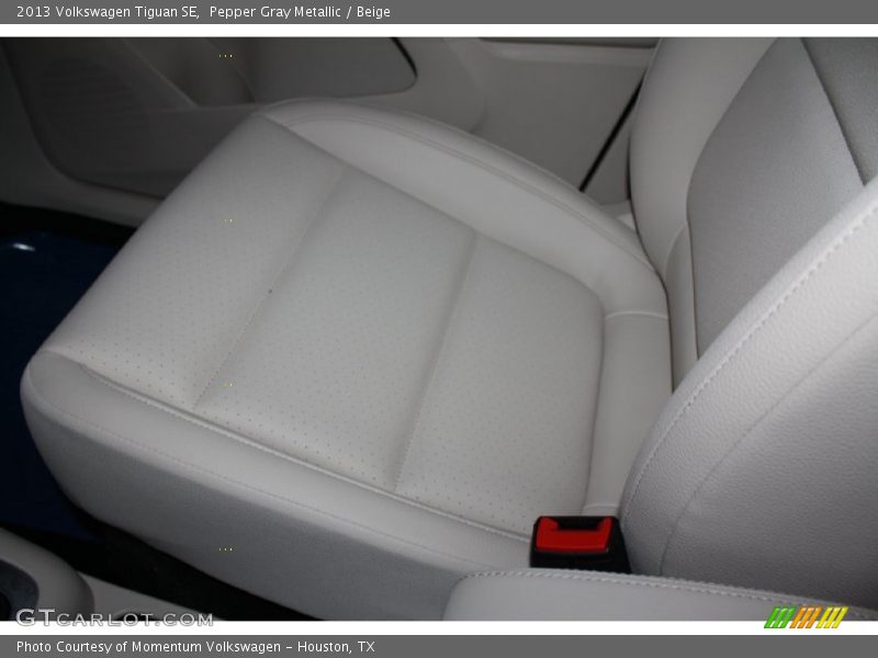 Pepper Gray Metallic / Beige 2013 Volkswagen Tiguan SE