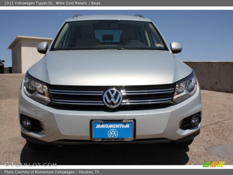White Gold Metallic / Beige 2013 Volkswagen Tiguan SE