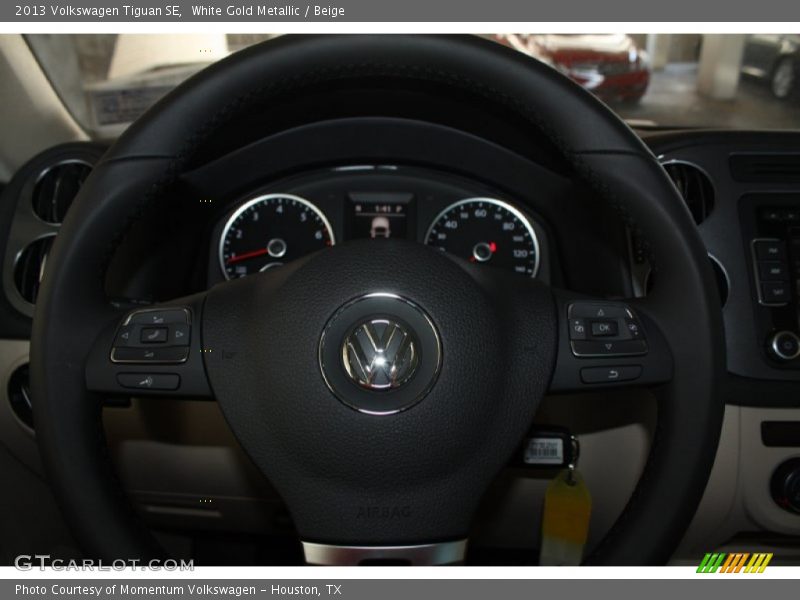 White Gold Metallic / Beige 2013 Volkswagen Tiguan SE
