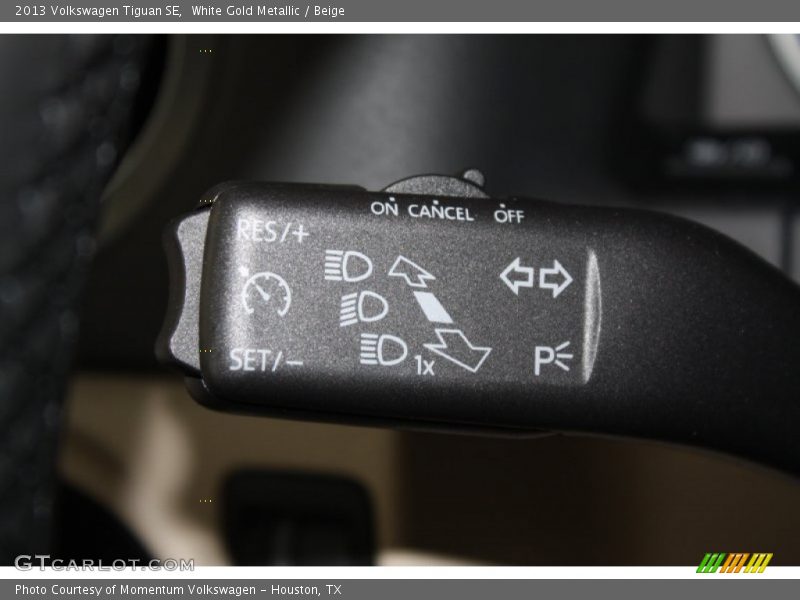 White Gold Metallic / Beige 2013 Volkswagen Tiguan SE