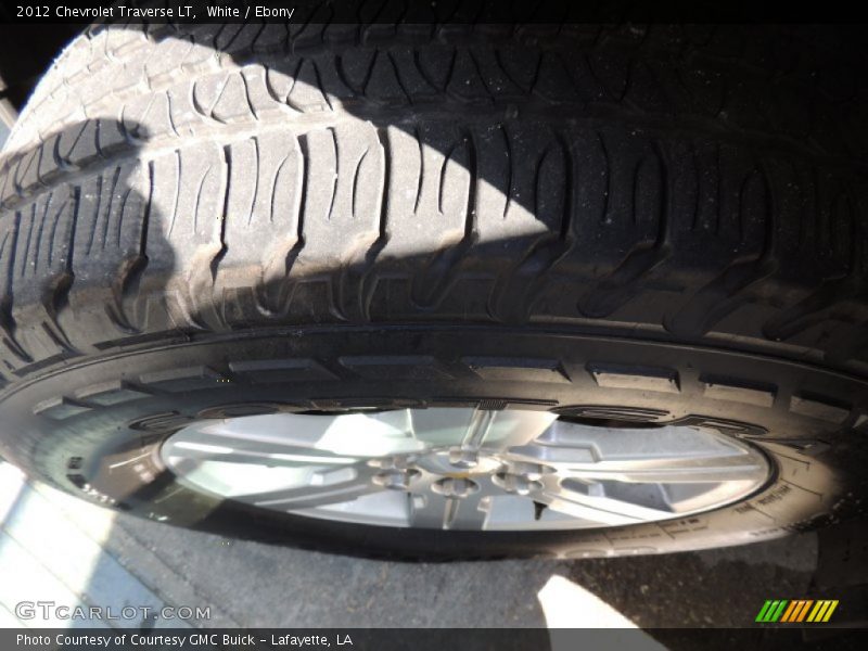 White / Ebony 2012 Chevrolet Traverse LT
