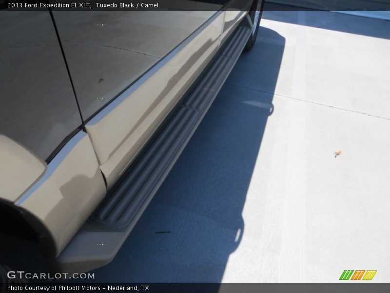 Tuxedo Black / Camel 2013 Ford Expedition EL XLT