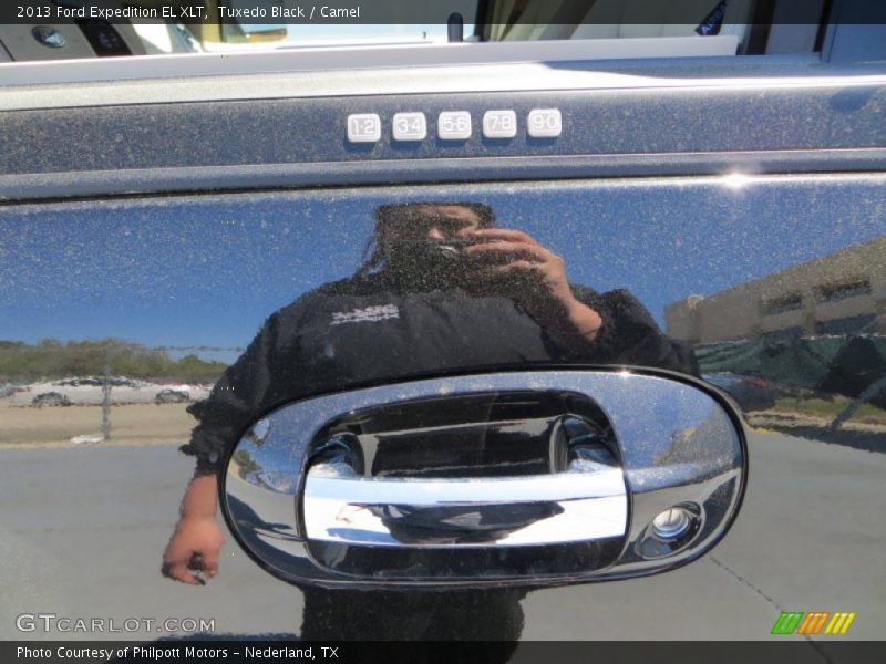 Tuxedo Black / Camel 2013 Ford Expedition EL XLT