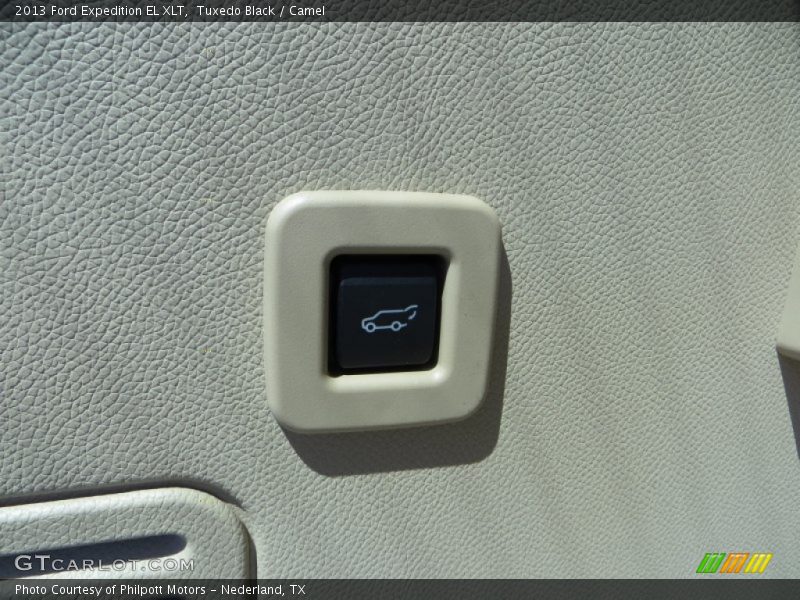 Tuxedo Black / Camel 2013 Ford Expedition EL XLT