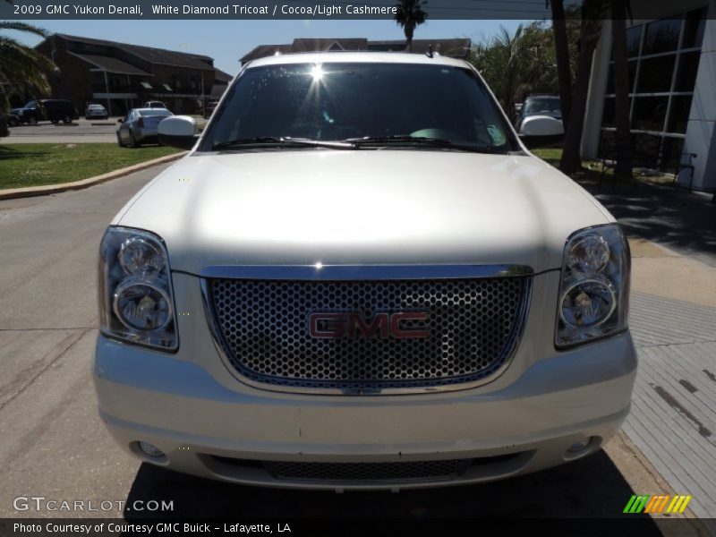 White Diamond Tricoat / Cocoa/Light Cashmere 2009 GMC Yukon Denali