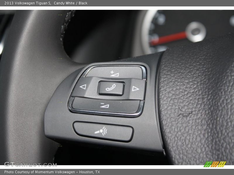 Candy White / Black 2013 Volkswagen Tiguan S