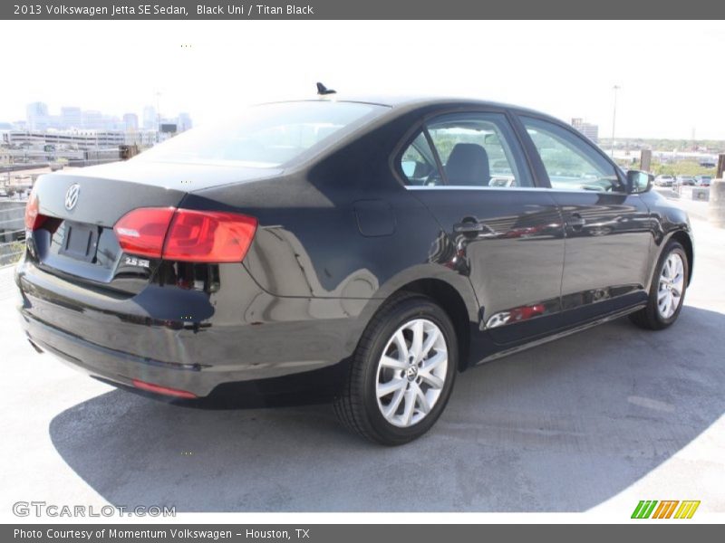 Black Uni / Titan Black 2013 Volkswagen Jetta SE Sedan