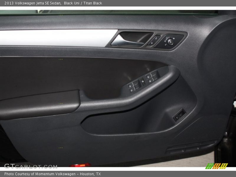 Black Uni / Titan Black 2013 Volkswagen Jetta SE Sedan