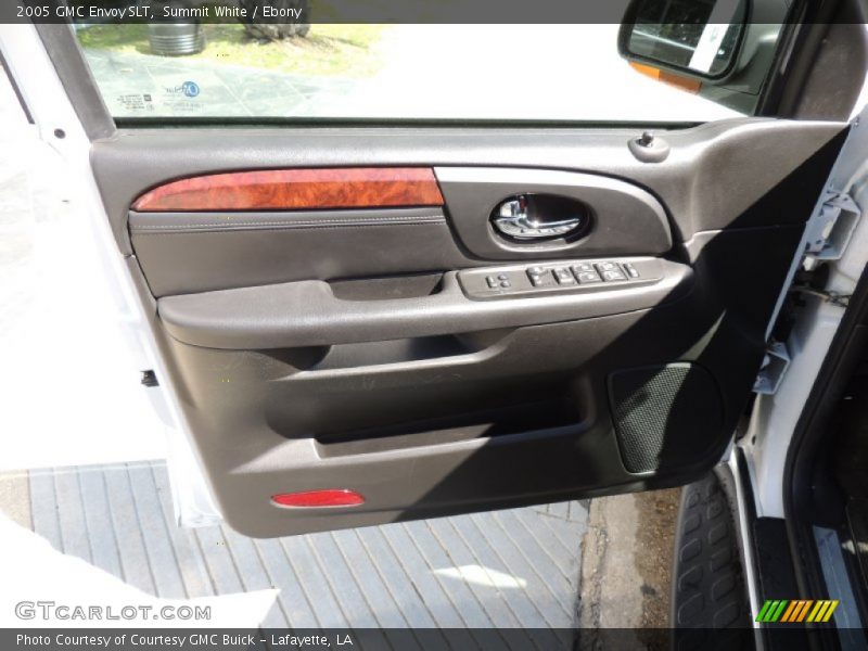 Summit White / Ebony 2005 GMC Envoy SLT