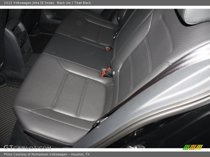 Black Uni / Titan Black 2013 Volkswagen Jetta SE Sedan