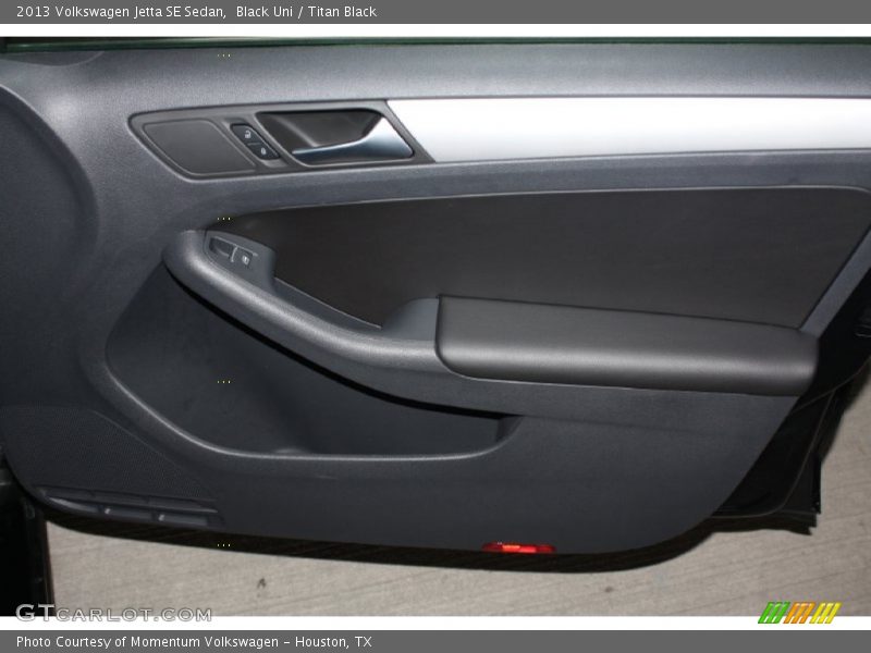 Black Uni / Titan Black 2013 Volkswagen Jetta SE Sedan