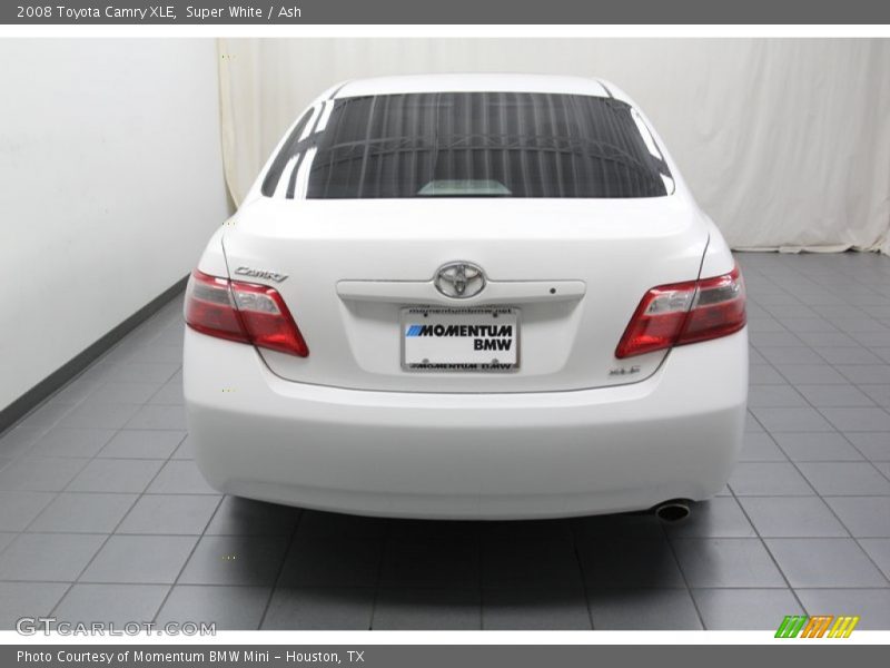 Super White / Ash 2008 Toyota Camry XLE
