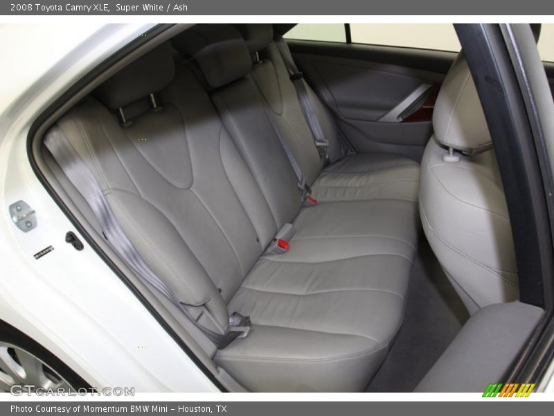Super White / Ash 2008 Toyota Camry XLE